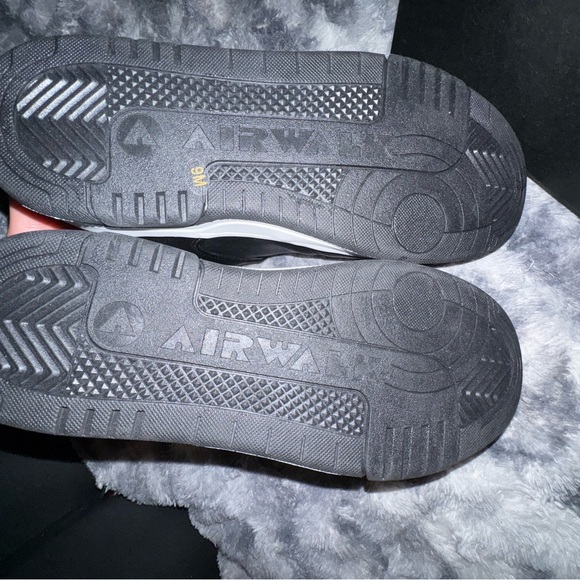 Women’s Airwalk size 9- NIB - Picture 6 of 8